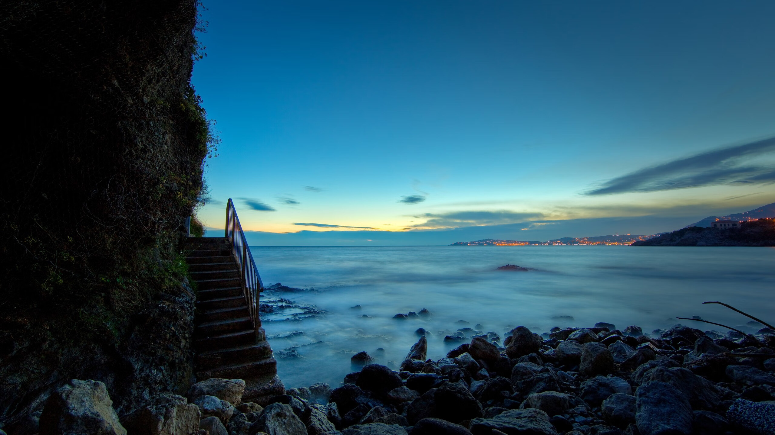 “法甲进入决战阶段，豪门拼搏誓夺冠”，法甲豪门球队排名前十