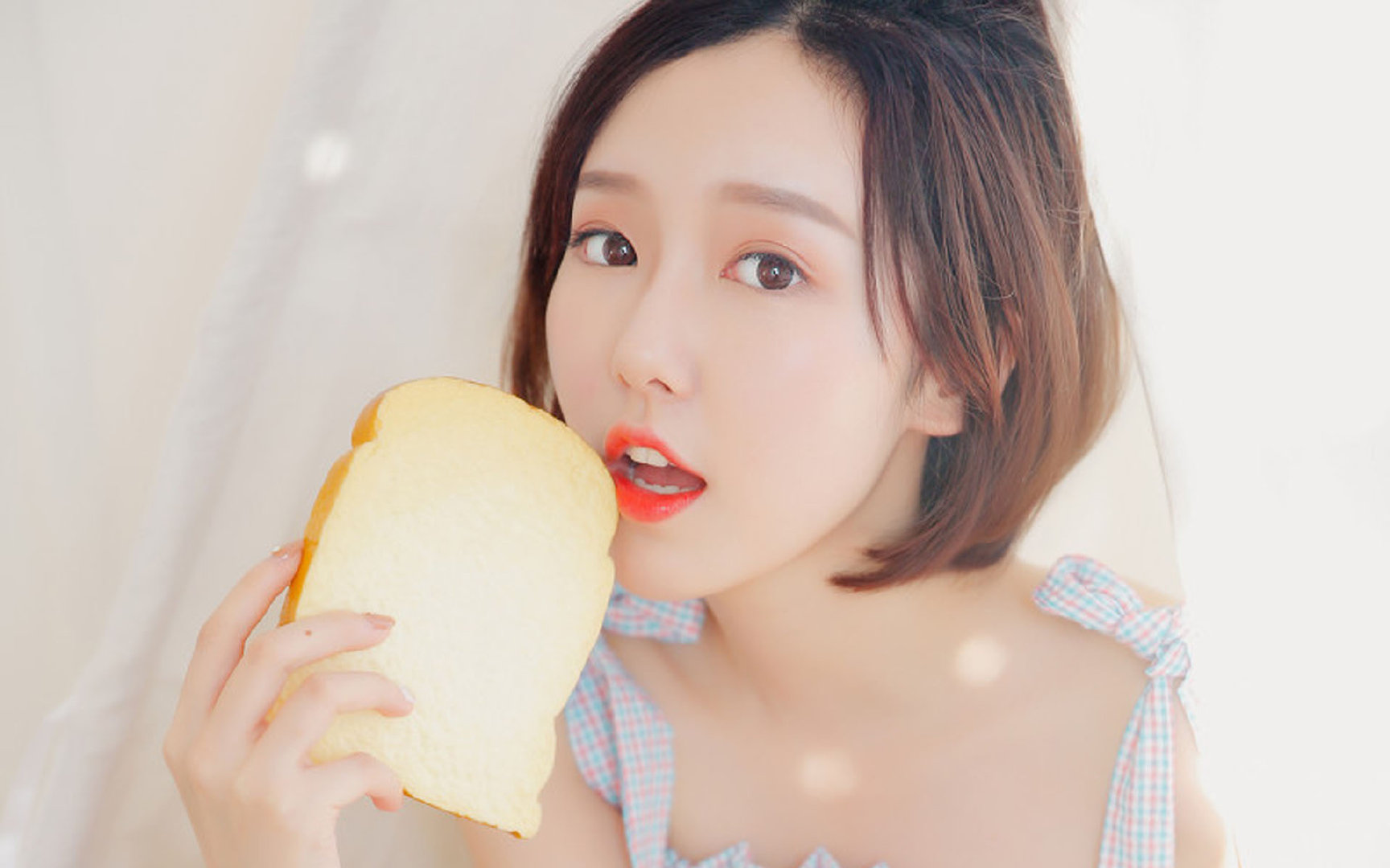 九游网-震撼田径万米决赛刷新洲际纪录，田径10000米决赛